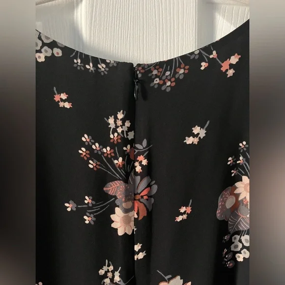 LOFT Black Floral Size 18 Long Sleeved Dress 🖤 - Picture 10 of 10